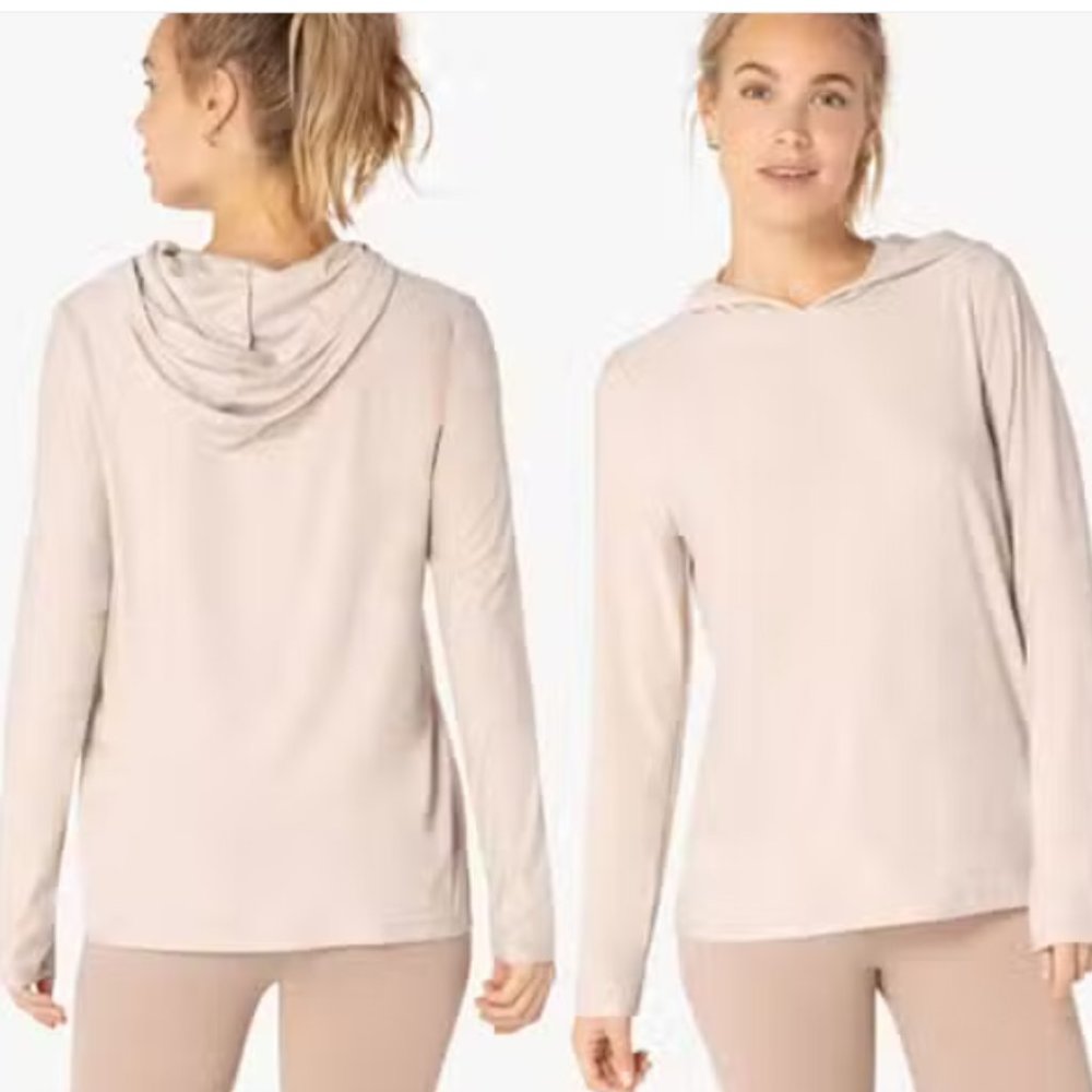 ***NWT Beyond Yoga Set It Free Hoodie***